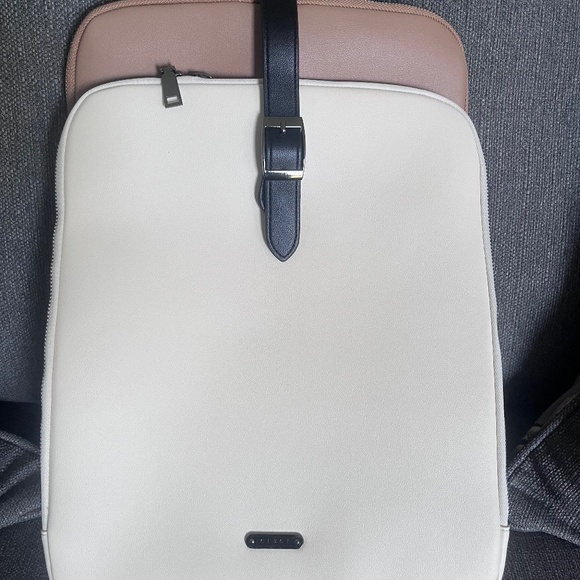 Cluci Leather Laptop Backpack and Purse - Picture 1 of 4
